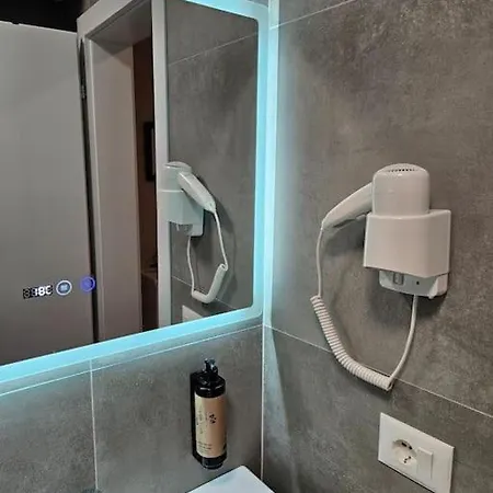 Brian's In 2 Apartmán Tirana